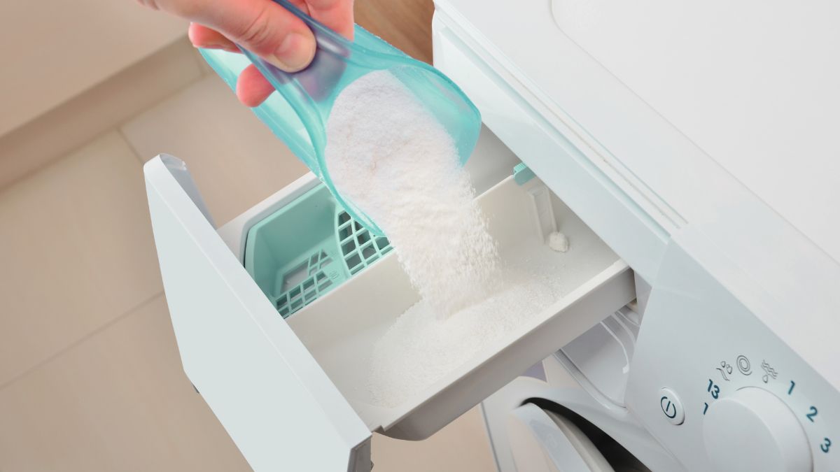 Mit diesem Rezept kann jeder einfach Waschpulver selber machen - minimalistisch, umweltfreundlich und deutlich preiswerter als handelsübliche Produkte.
